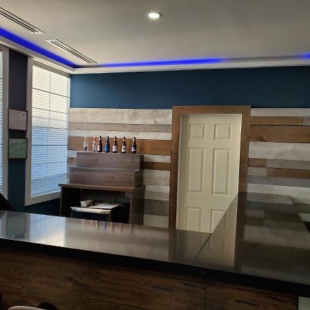 Days Inn By Wyndham Saint John Bagian luar foto