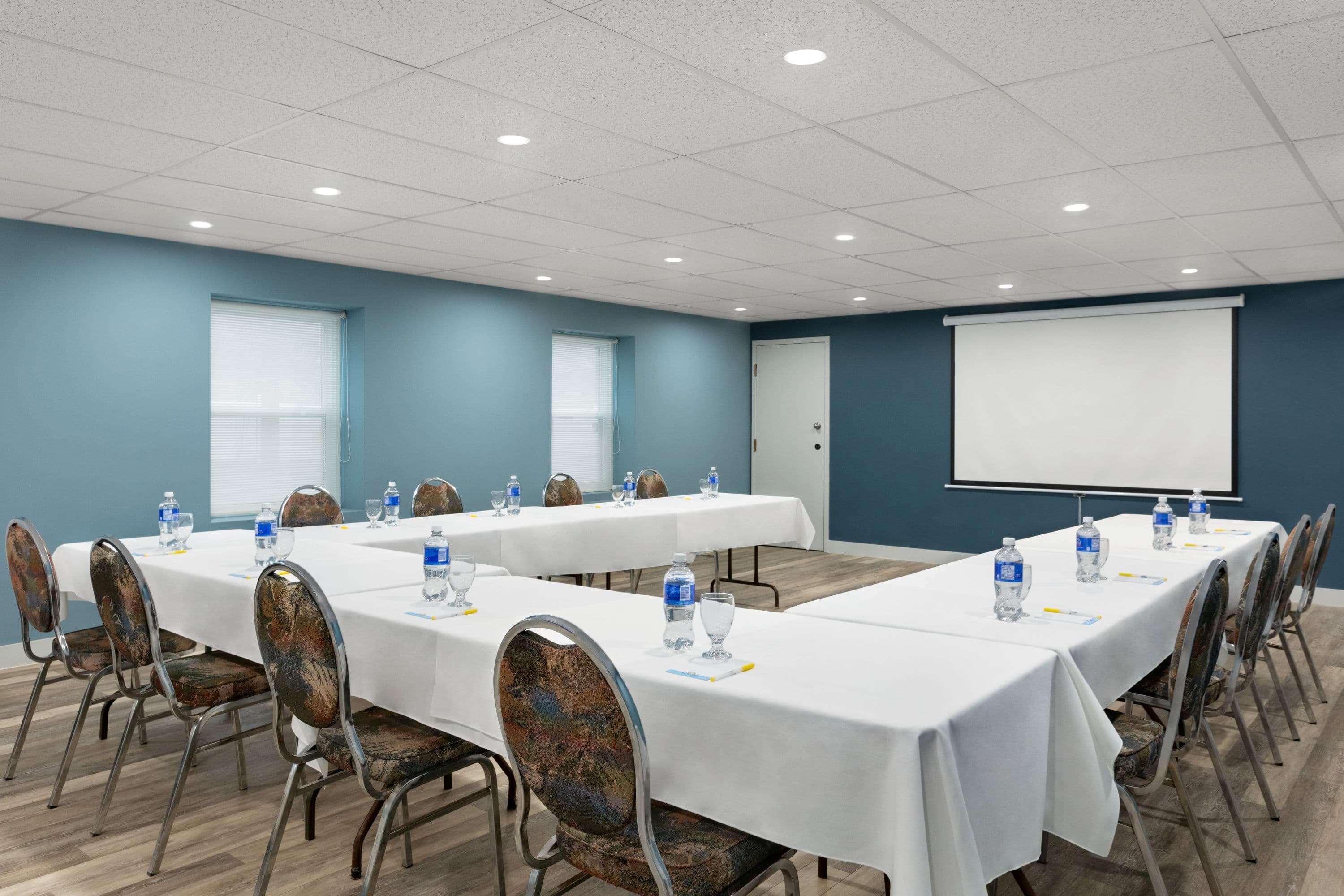Days Inn By Wyndham Saint John Bagian luar foto