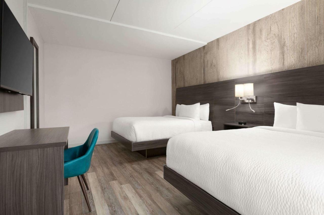 Days Inn By Wyndham Saint John Bagian luar foto